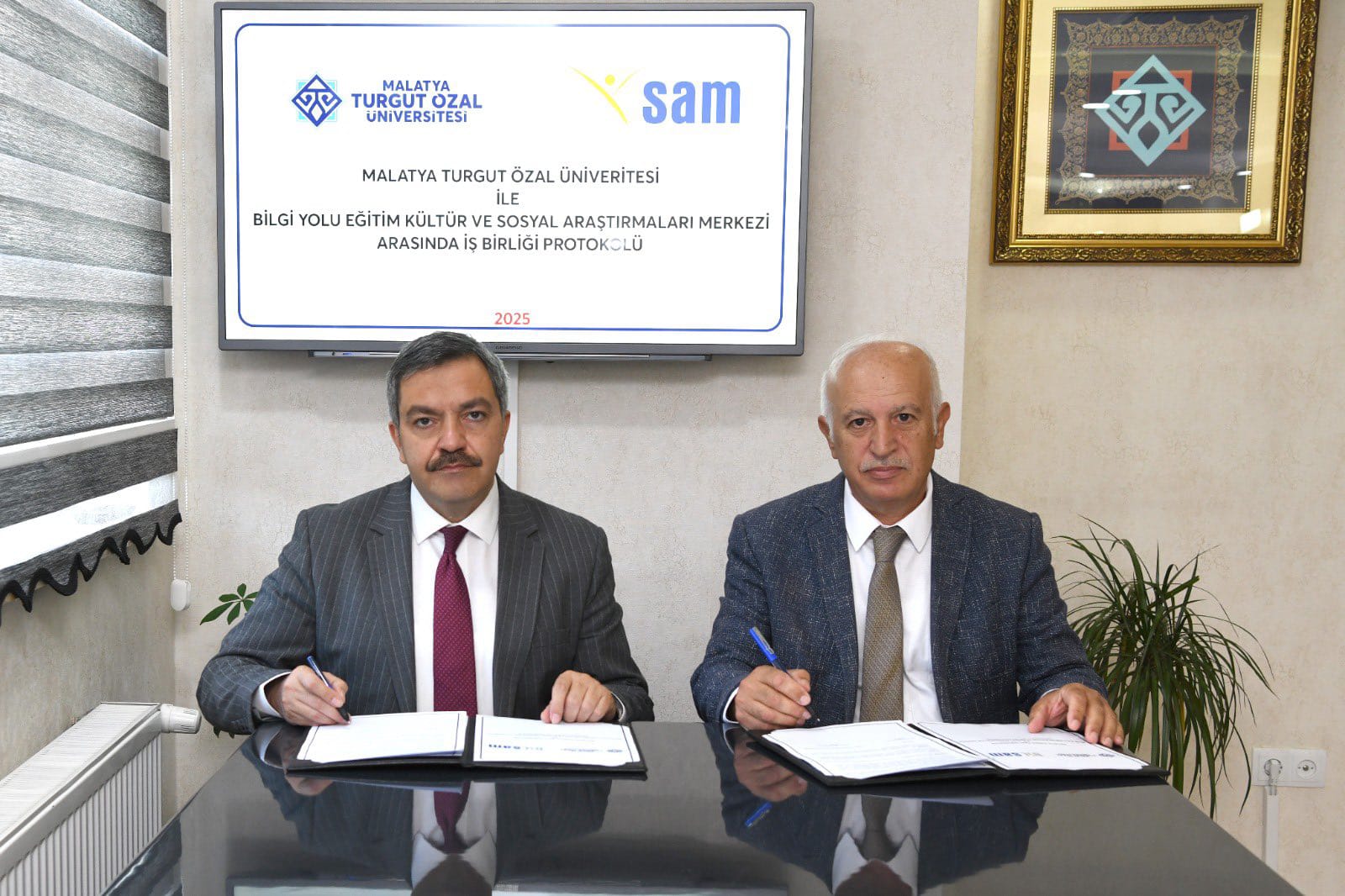 BİLSAM ile Malatya Turgut Özal Üniversitesi (MTÜSEM) arasında eğitim alanında iş birliği protokol imzaladı.